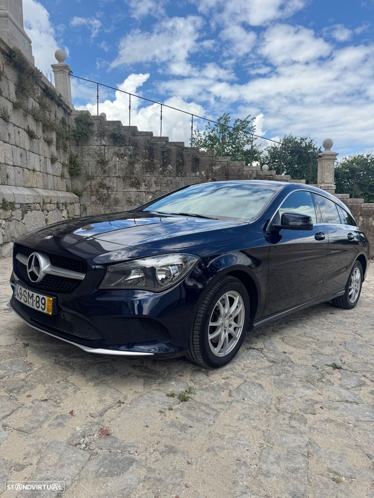 Mercedes-Benz CLA 180 d Shooting Brake - 27