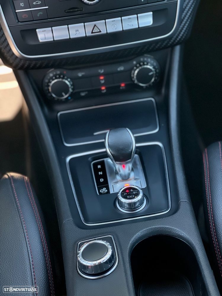 Mercedes-Benz A 45 AMG 4Matic Speedshift 7G-DCT - 16