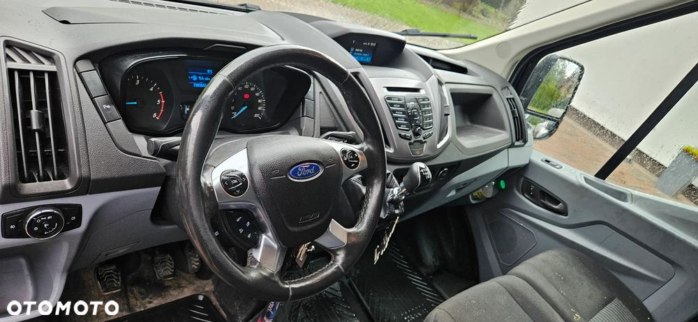 Ford Transit - 10