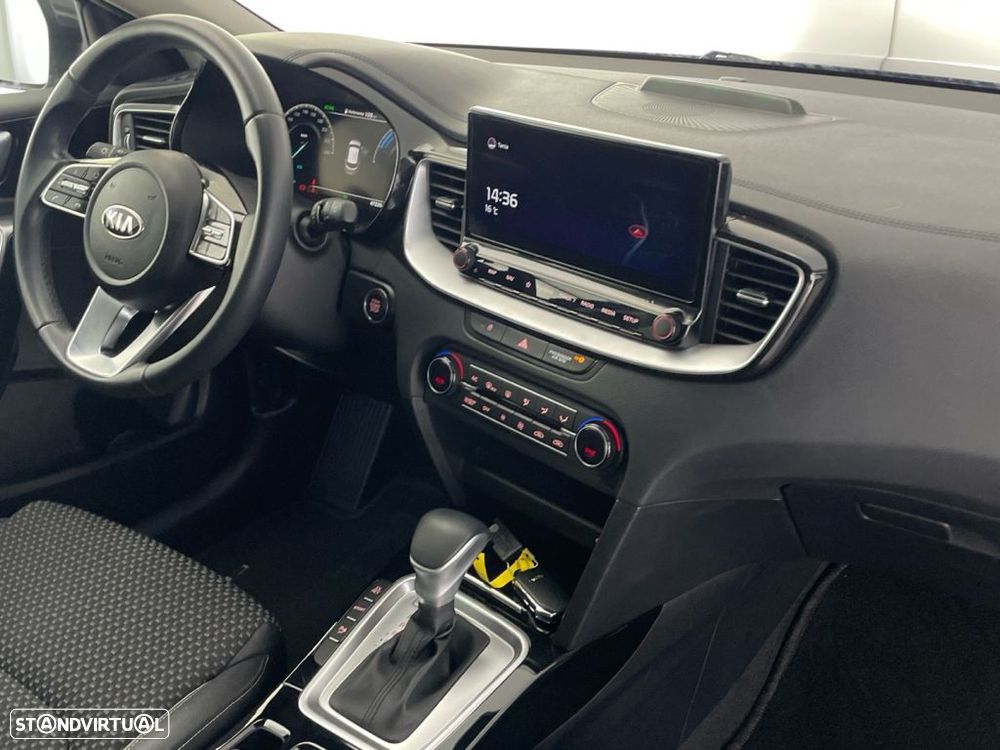 Kia XCeed 1.6 GDi PHEV Tech - 23