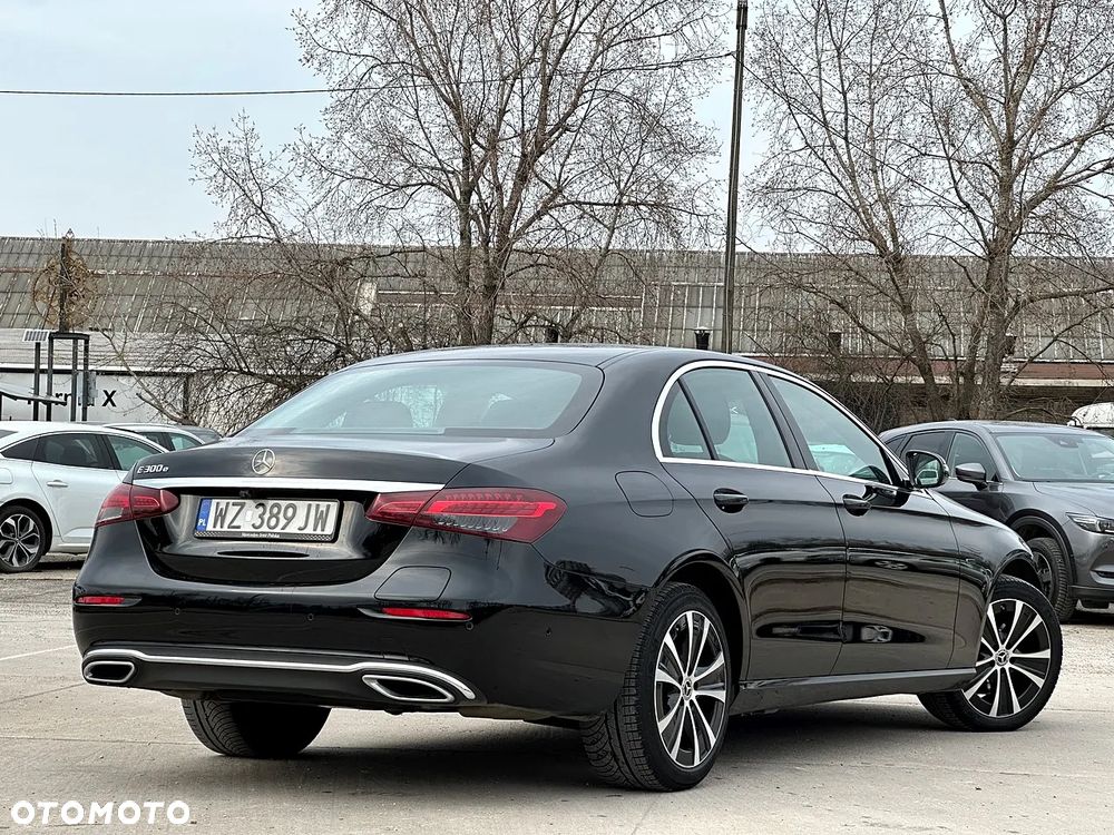 Mercedes-Benz Klasa E 300 de 9G-TRONIC Avantgarde - 3