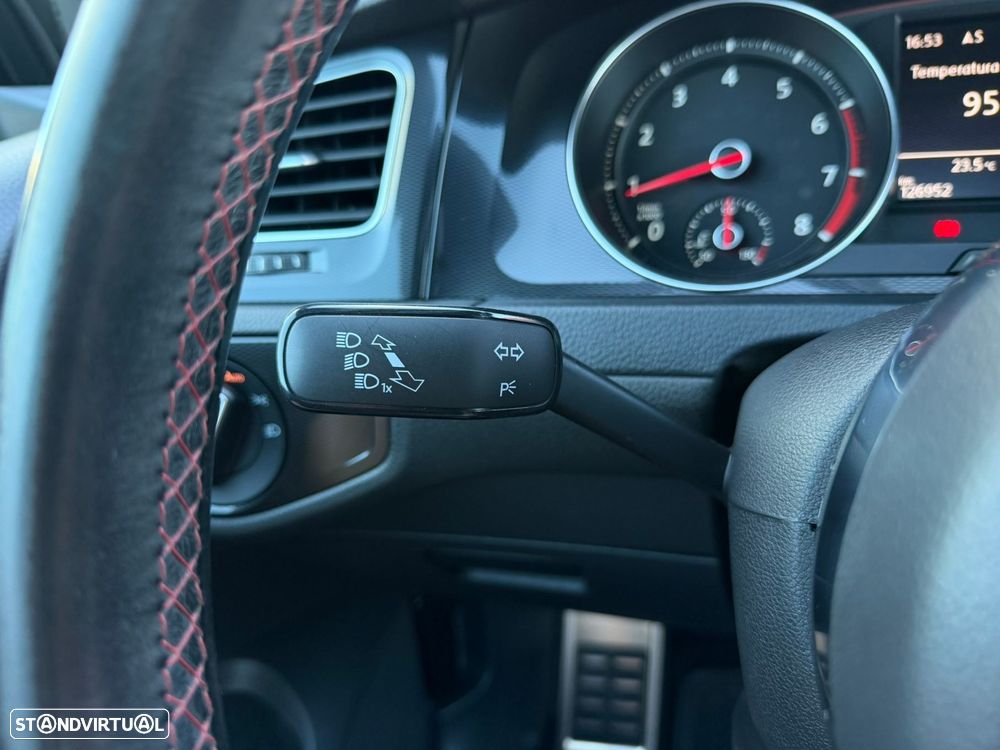 VW Golf 2.0 TSi GTi DSG Performance - 21