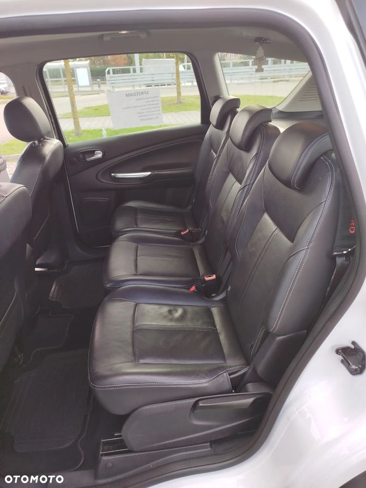 Ford S-Max 2.0 TDCi DPF Titanium - 18