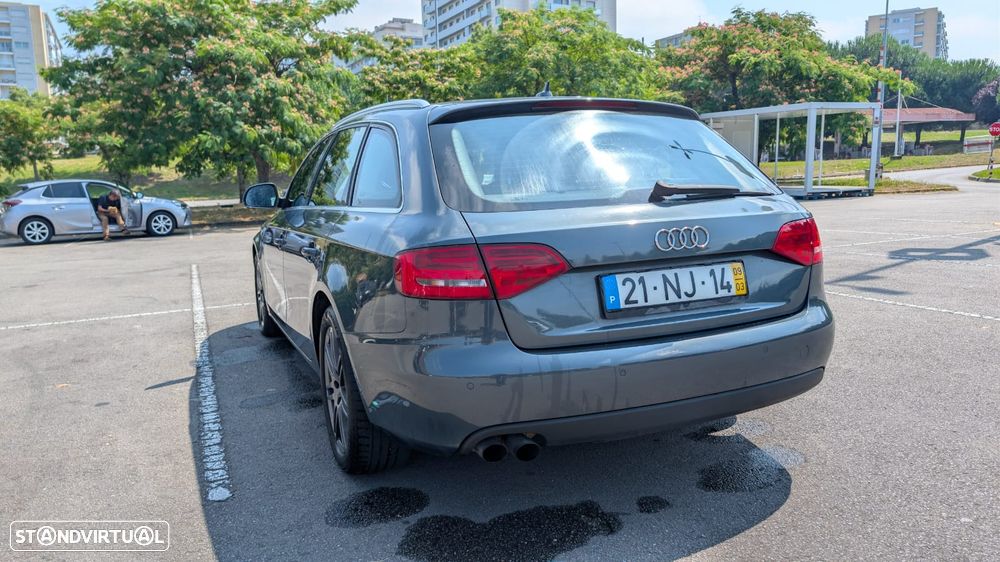 Audi A4 Avant 2.0 TDI DPF Ambition - 2