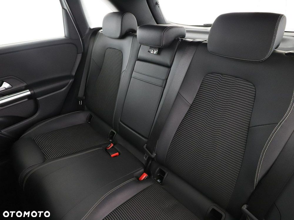 Mercedes-Benz Klasa B 200 d Progressive 8G-DCT - 18