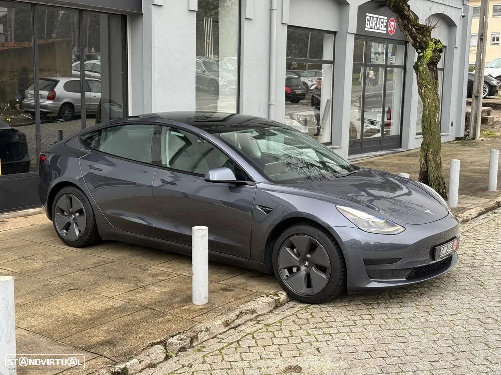 Tesla Model 3 Standard Range Plus RWD - 4