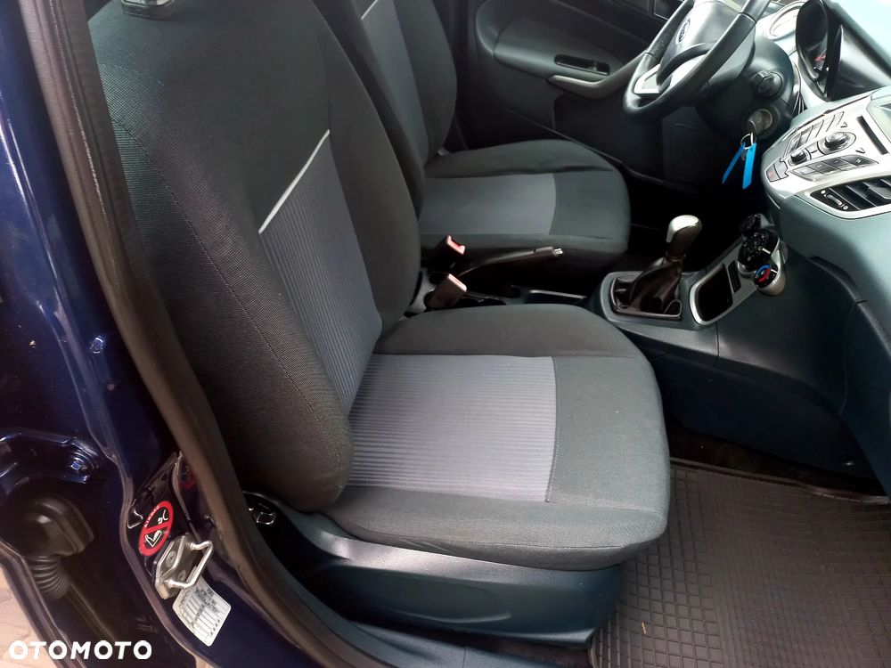 Ford Fiesta 1.25 Champions Edition - 12
