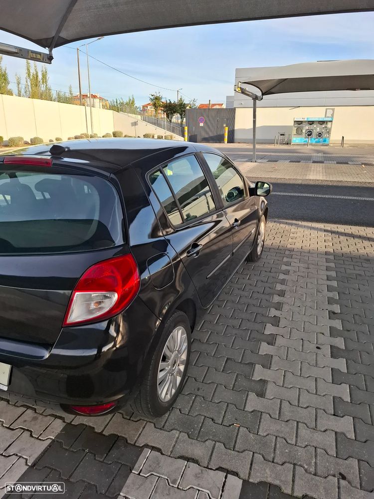 Renault Clio 1.2 16V Dynamique - 8