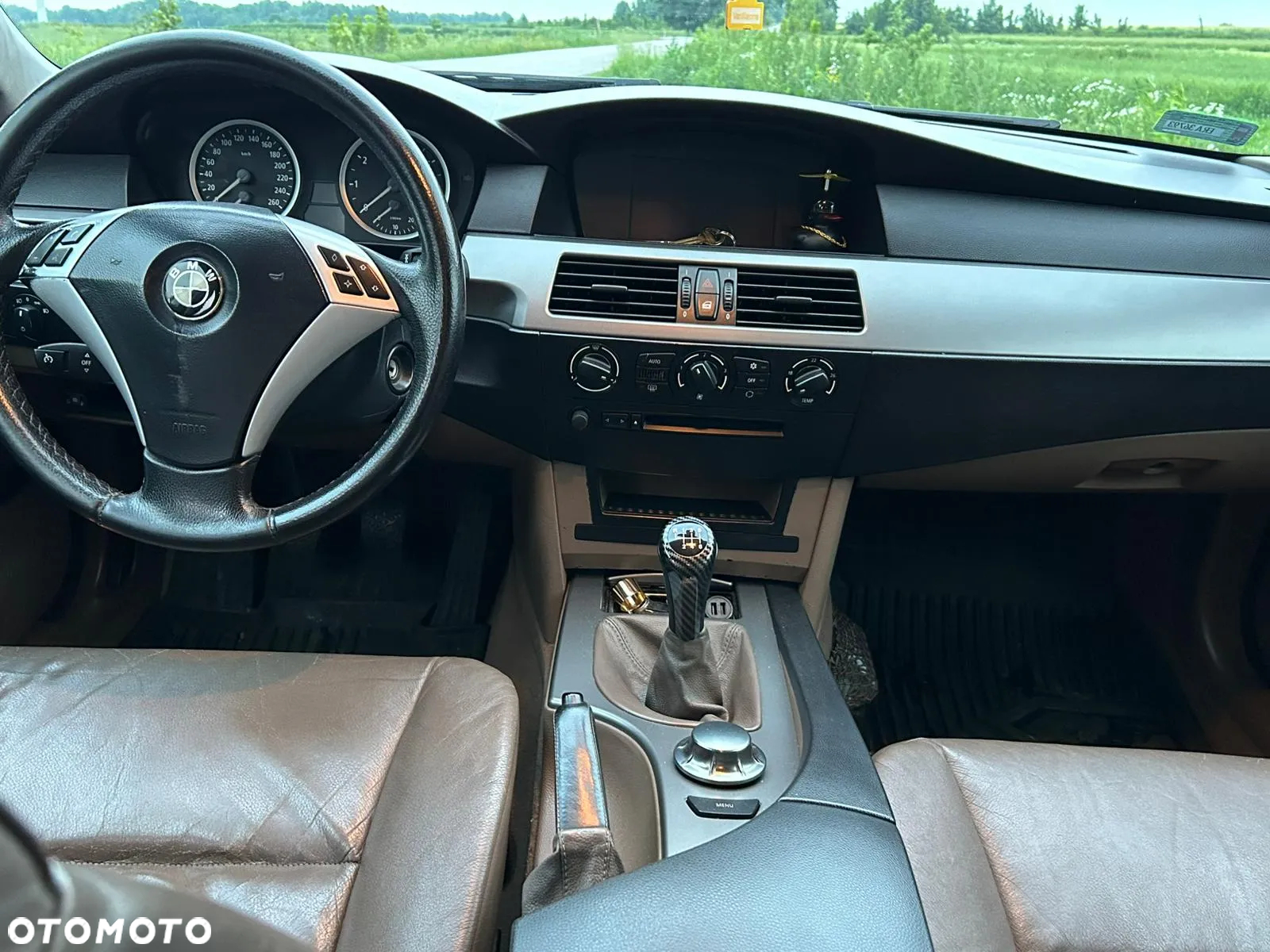 BMW Seria 5 520i - 9