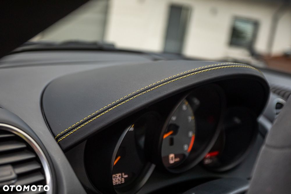 Porsche 718 Cayman GPF GT4 - 35