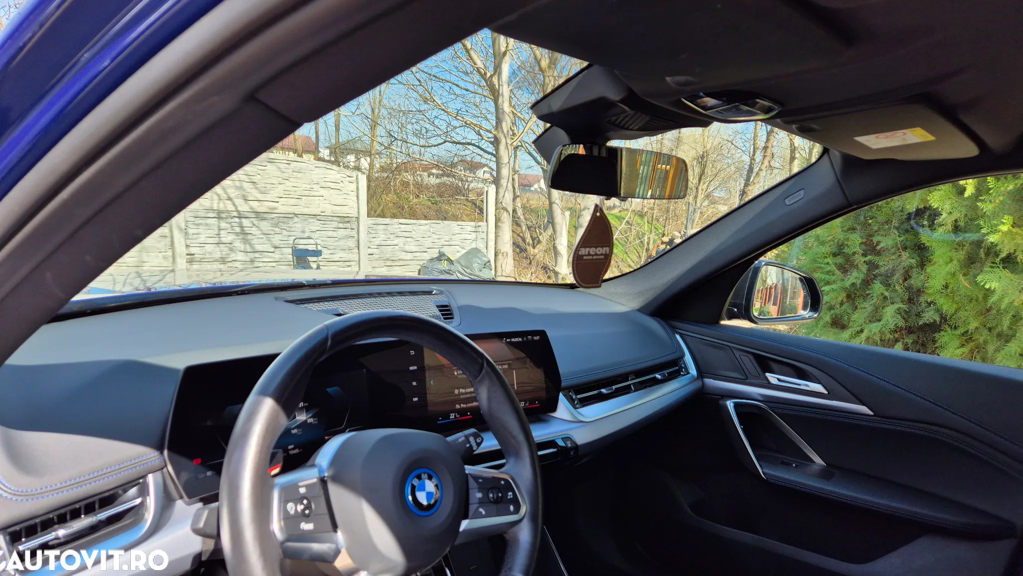 BMW iX1 eDrive20 - 12