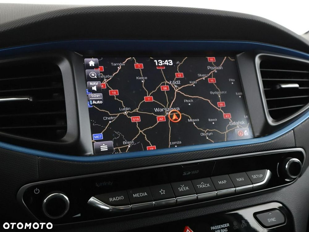 Hyundai IONIQ - 26
