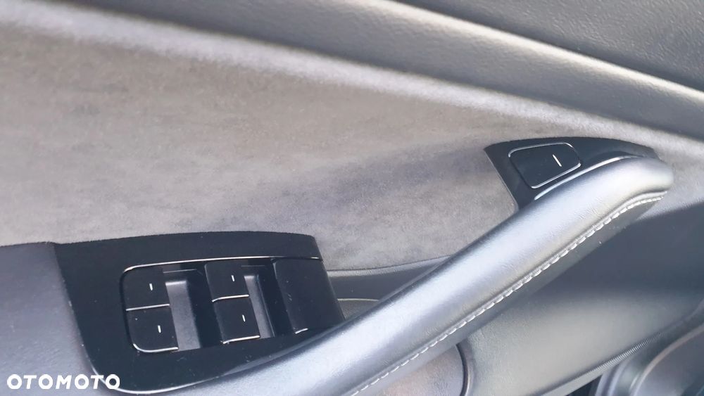 Tesla Model 3 - 19