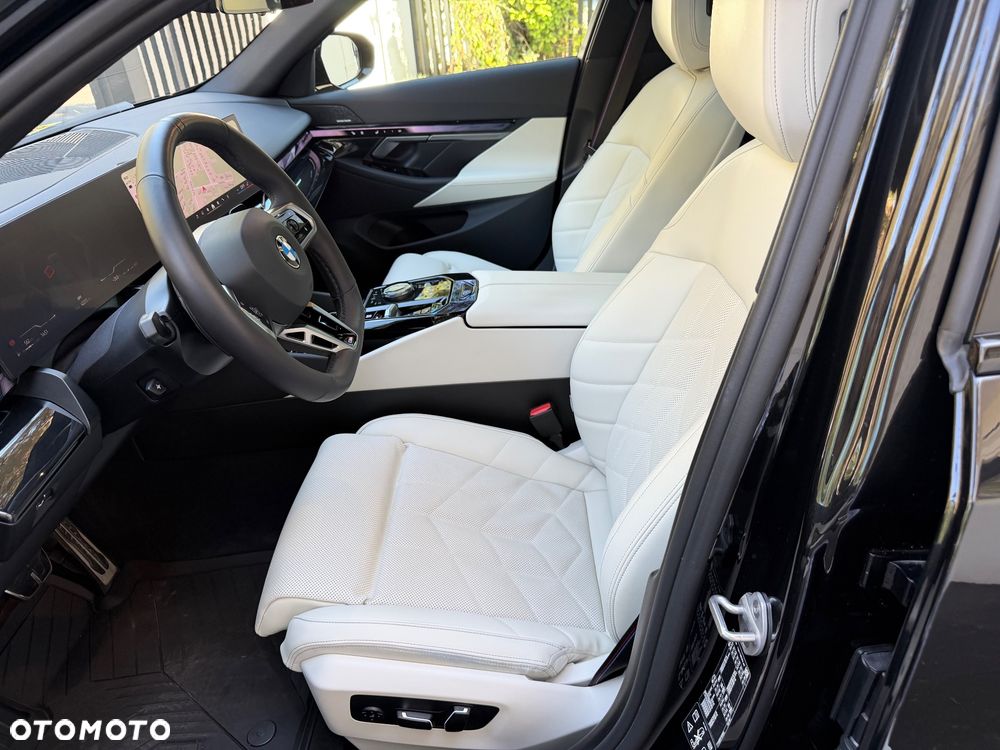 BMW Seria 5 530d xDrive mHEV sport - 16