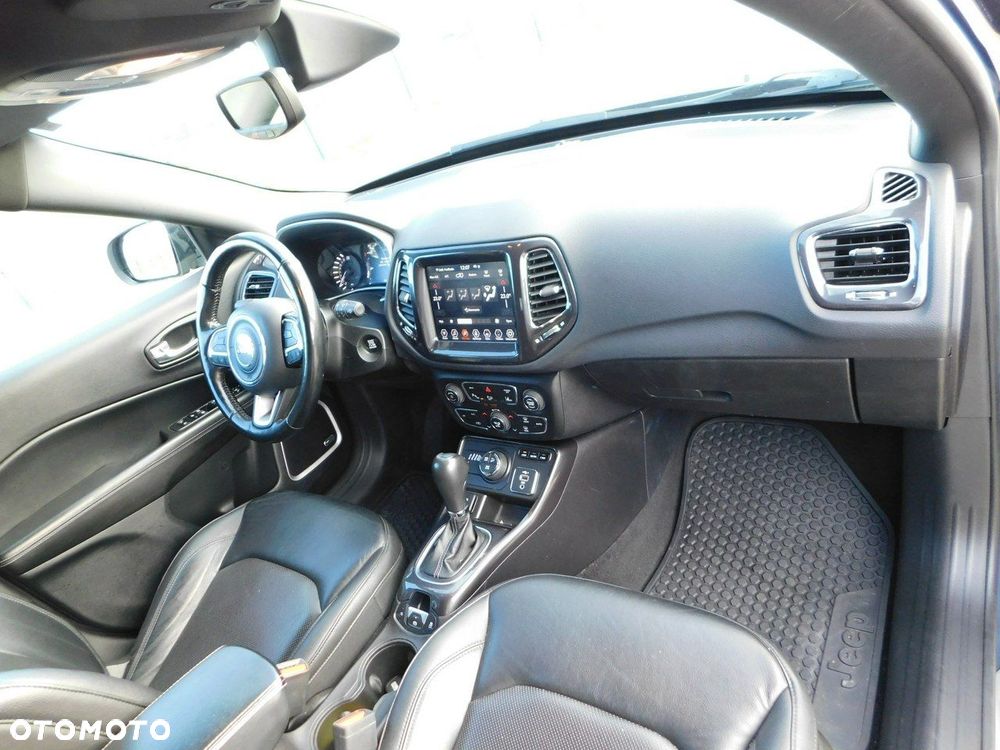 Jeep Compass - 9