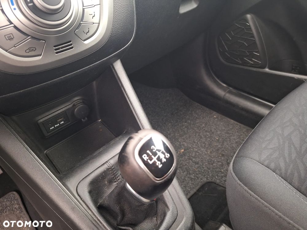 Hyundai ix20 1.6 CRDi blue Comfort - 15