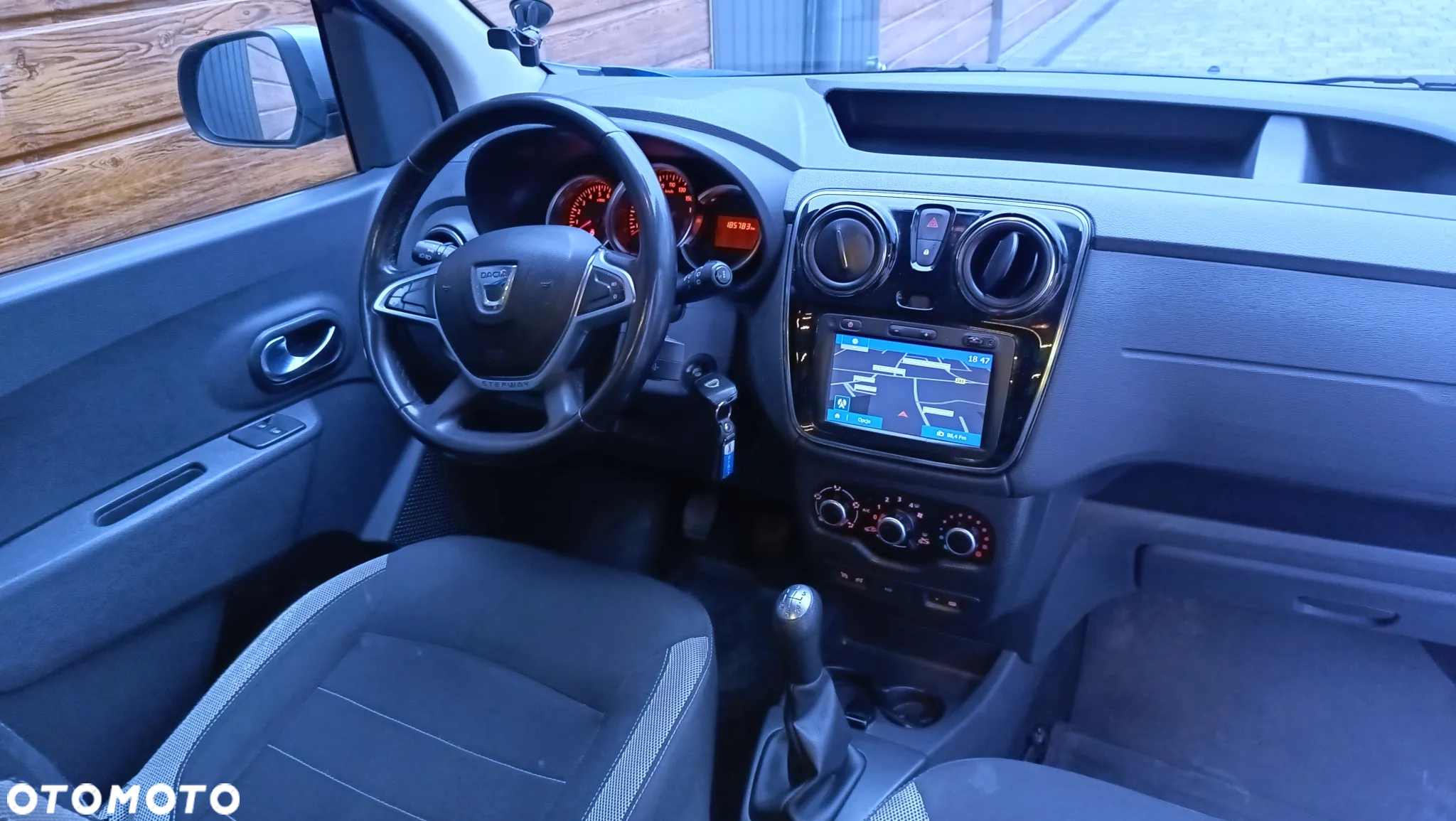 Dacia Dokker 1.6 SCe Stepway - 6