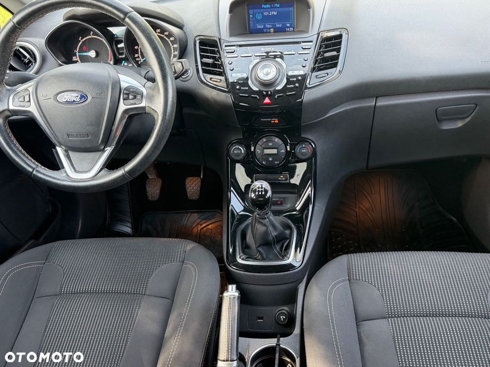 Ford Fiesta 1.5 TDCi Titanium - 12