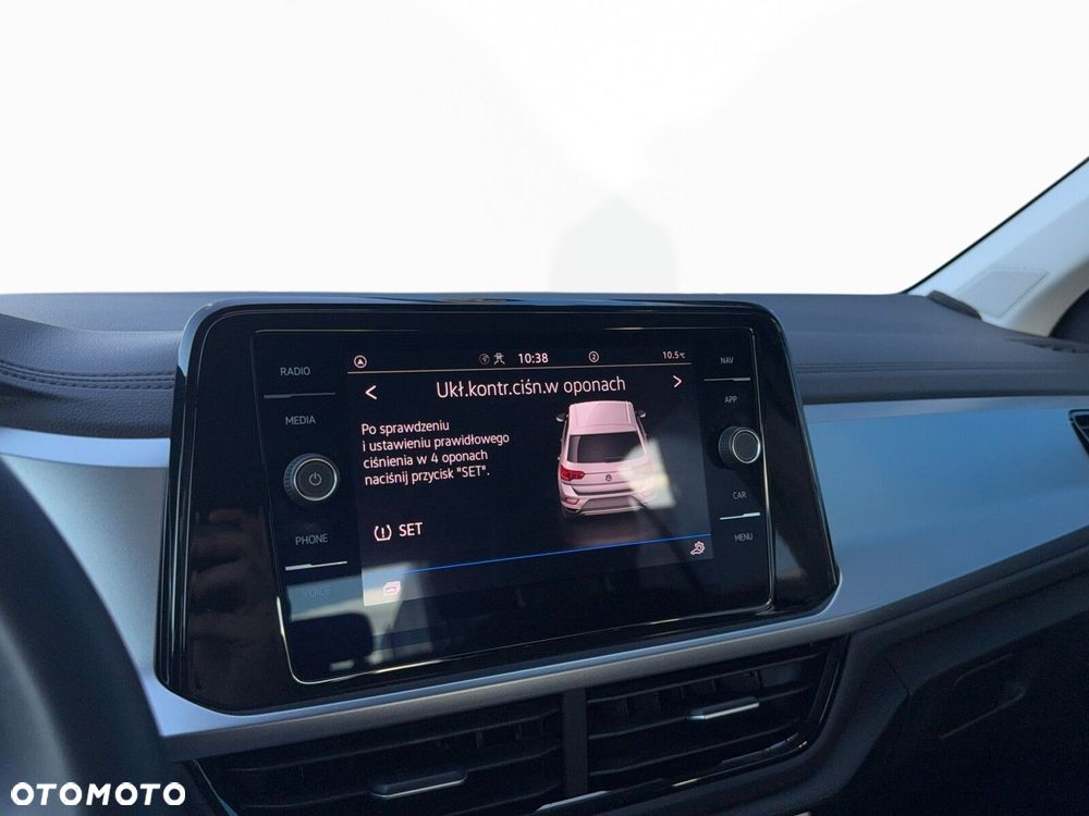 Volkswagen T-Roc - 23