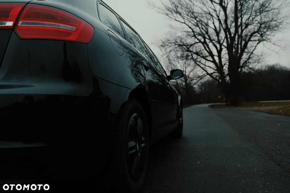 Audi A3 Sportback 1.4 TFSI S line Sportpaket (plus) - 25