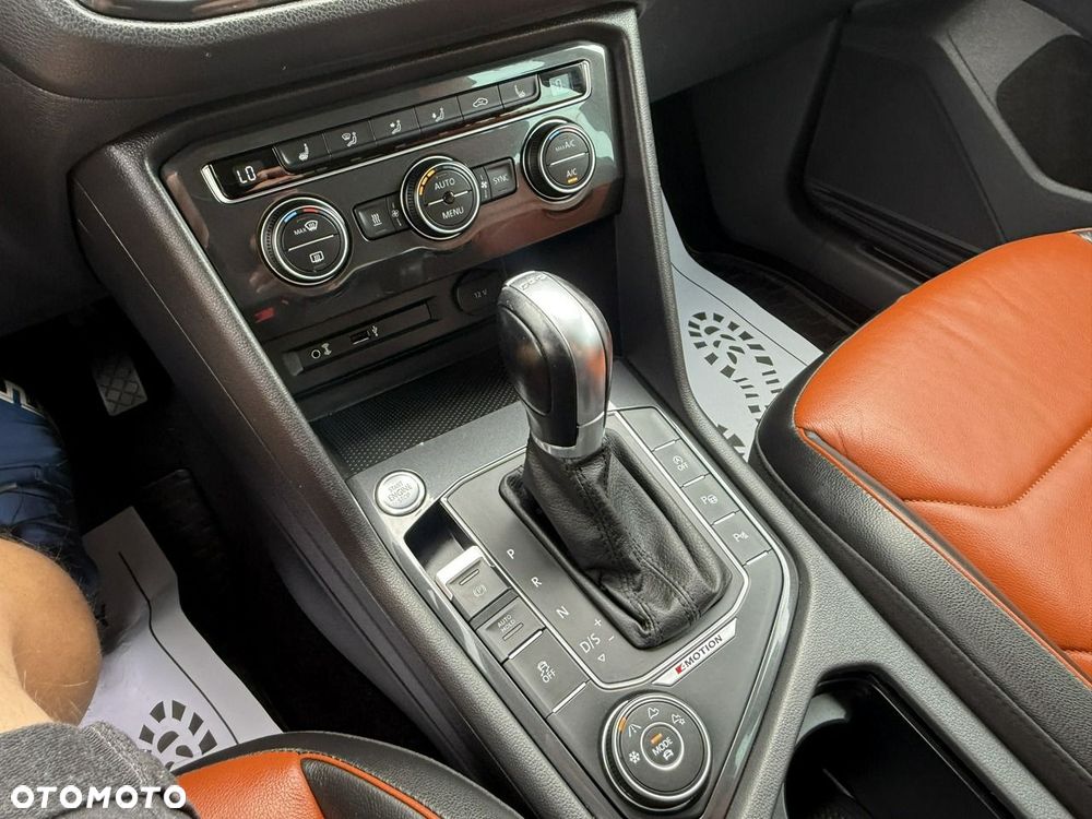 Volkswagen Tiguan - 33