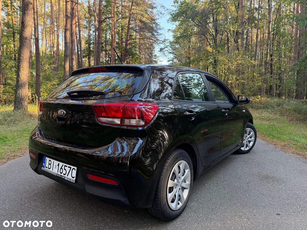 Kia Rio - 5