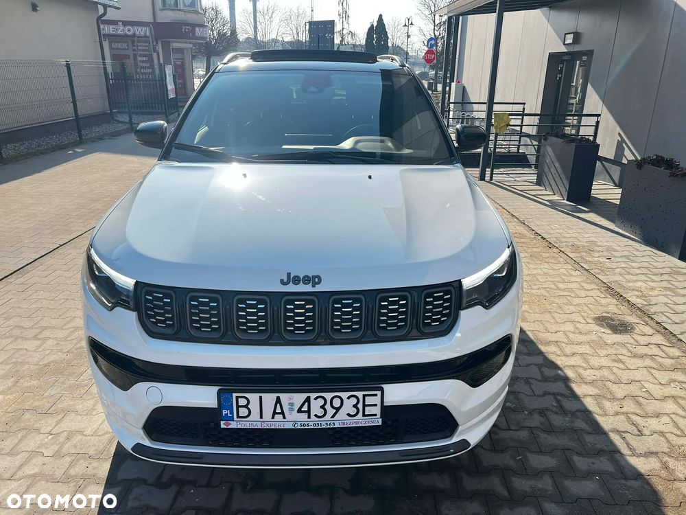 Jeep Compass - 10