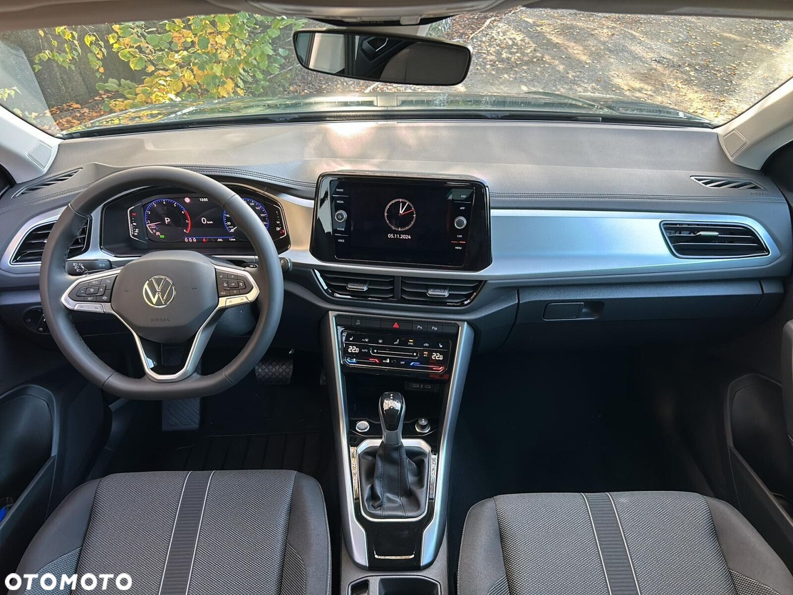 Volkswagen T-Roc - 4