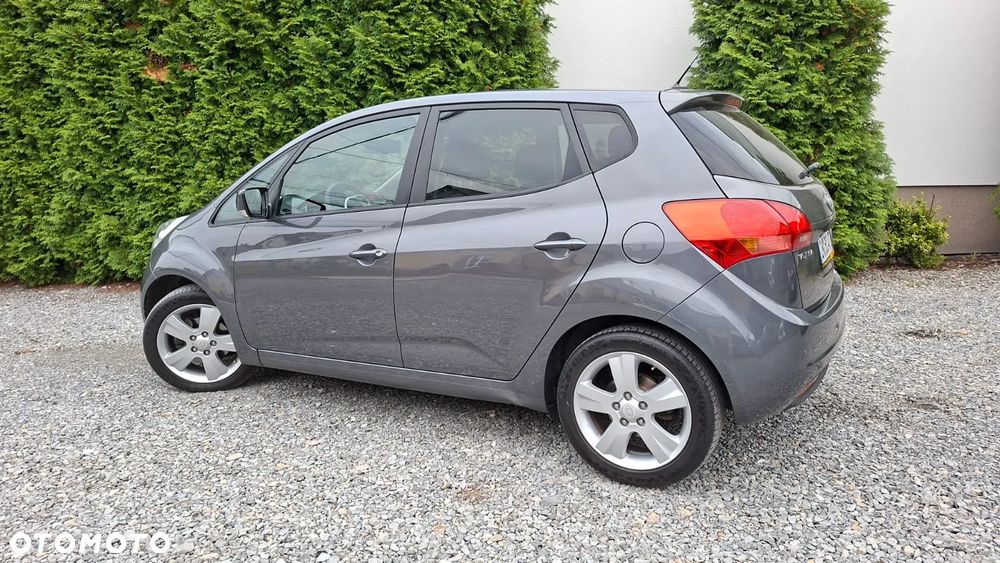 Kia Venga 1.6 CVVT Fifa World Cup Edition - 31