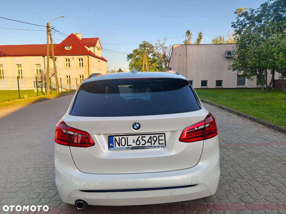 BMW Seria 2 218d Sport - 36