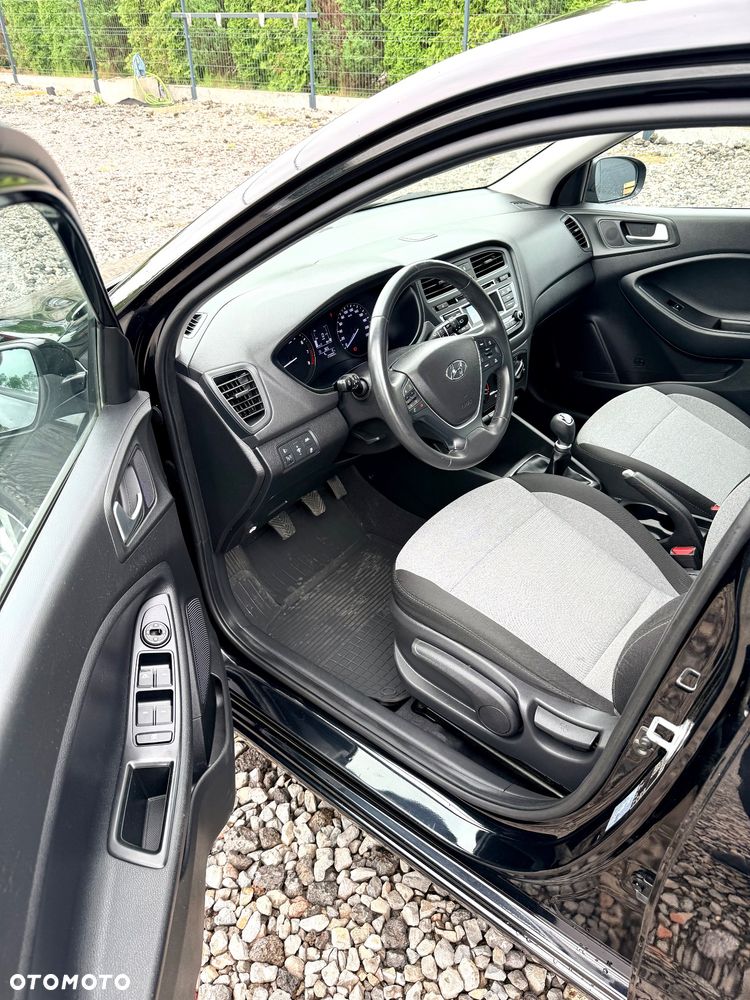 Hyundai i20 blue 1.2 Advantage - 7