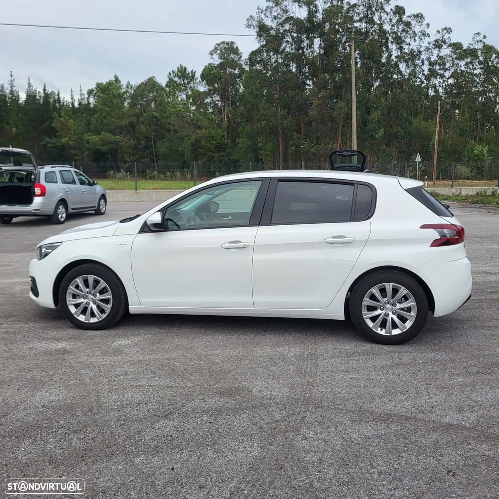 Peugeot 308 PureTech 130 GPF Stop & Start Style - 22