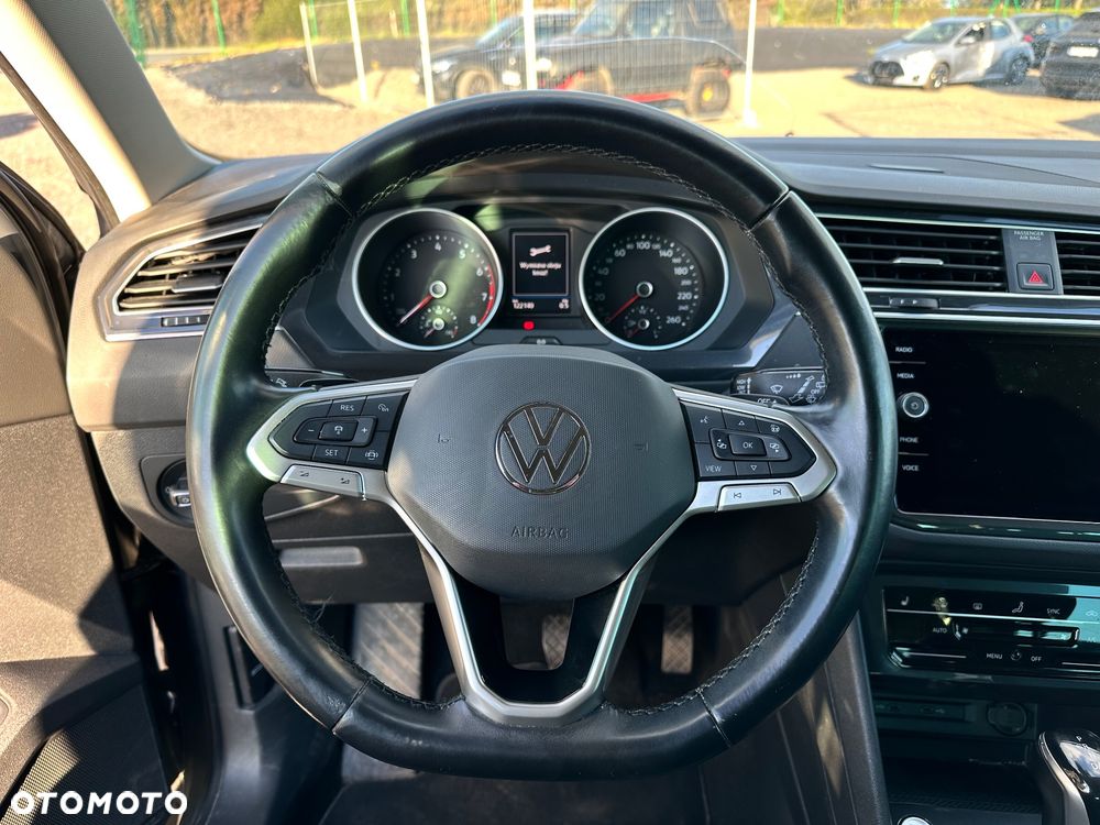 Volkswagen Tiguan - 27