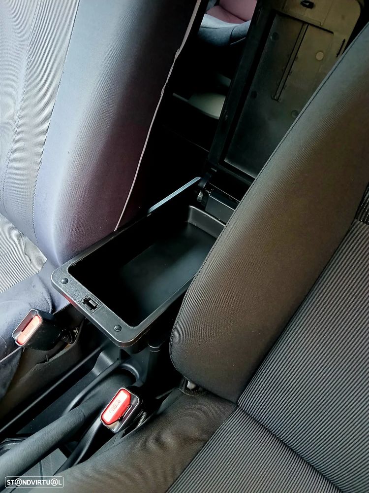 Toyota Yaris 1.4 D-4D Comfort+P.Style - 6