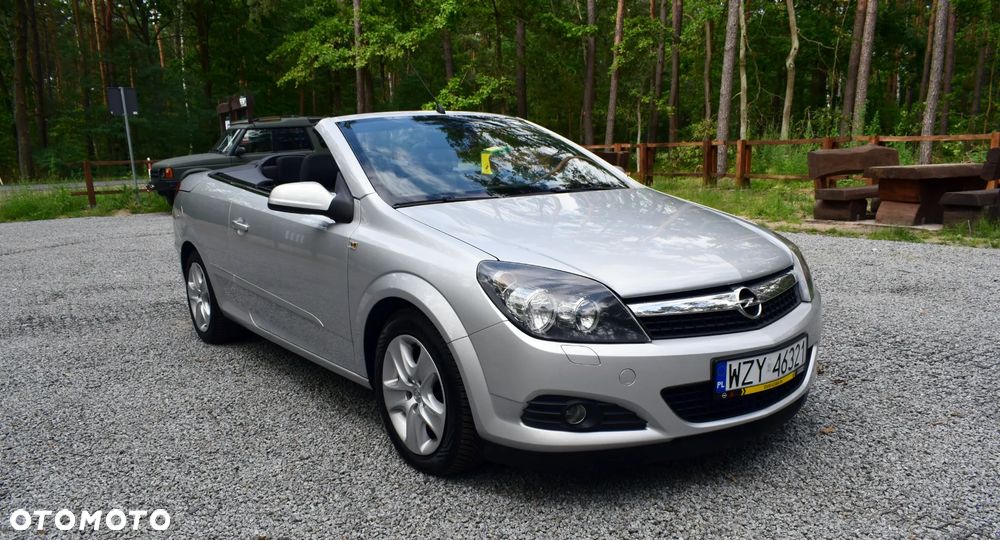 Opel Astra 1.8 Cosmo - 33