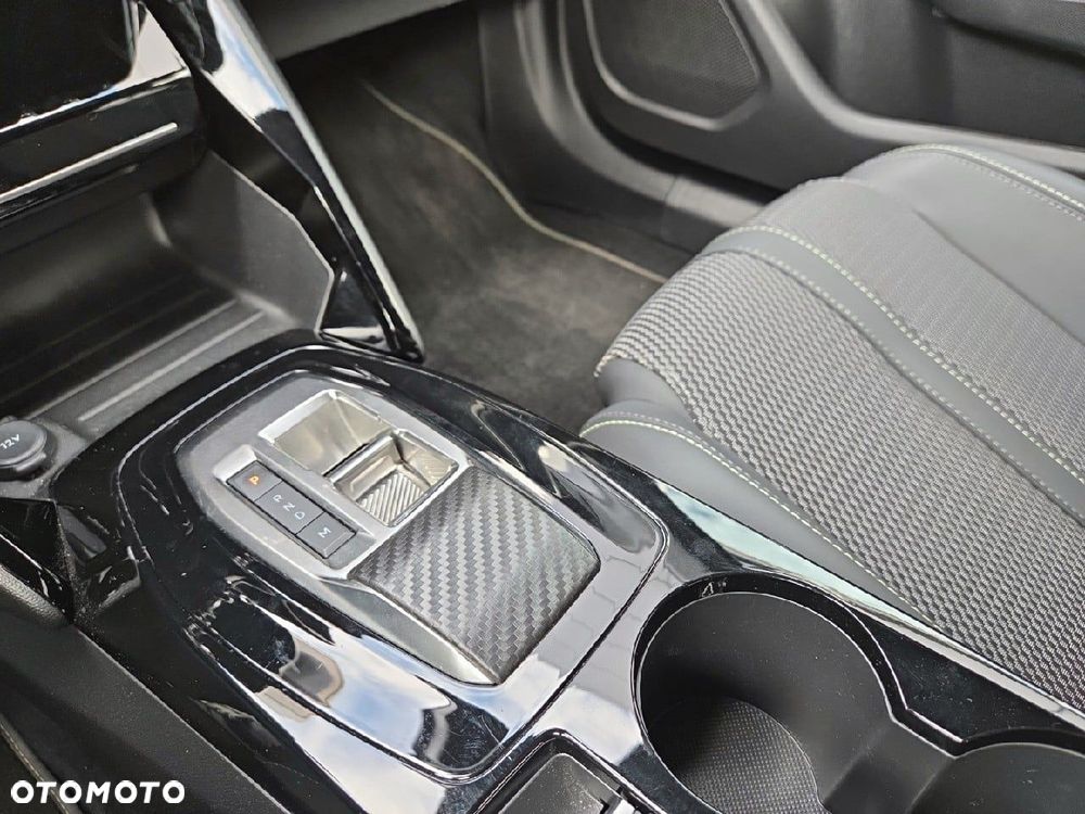 Peugeot 2008 1.2 PureTech GT S&S EAT8 - 14