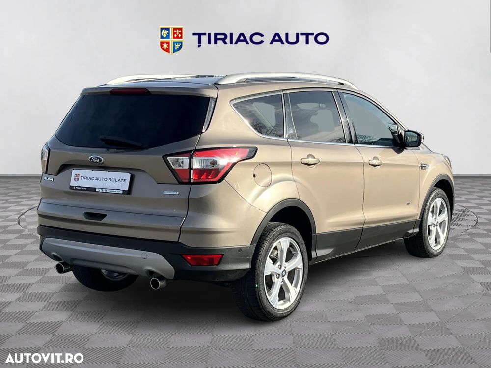 Ford Kuga - 5