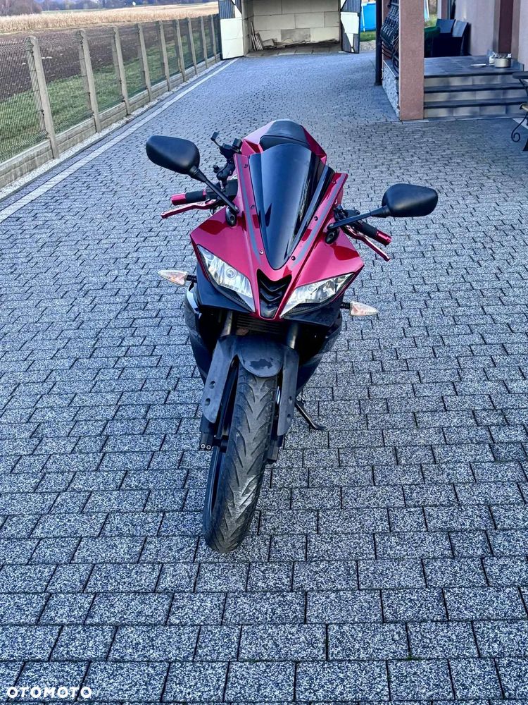 Yamaha YZF - 6