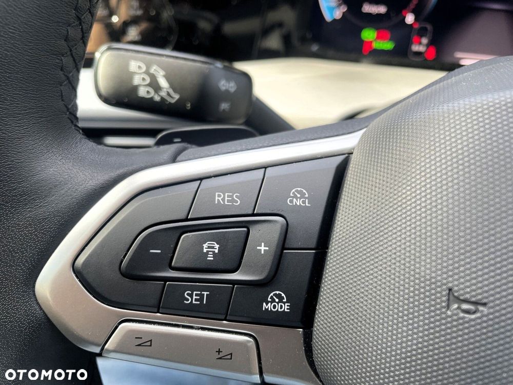 Volkswagen Golf 1.5 eTSI mHEV Life Plus DSG - 23