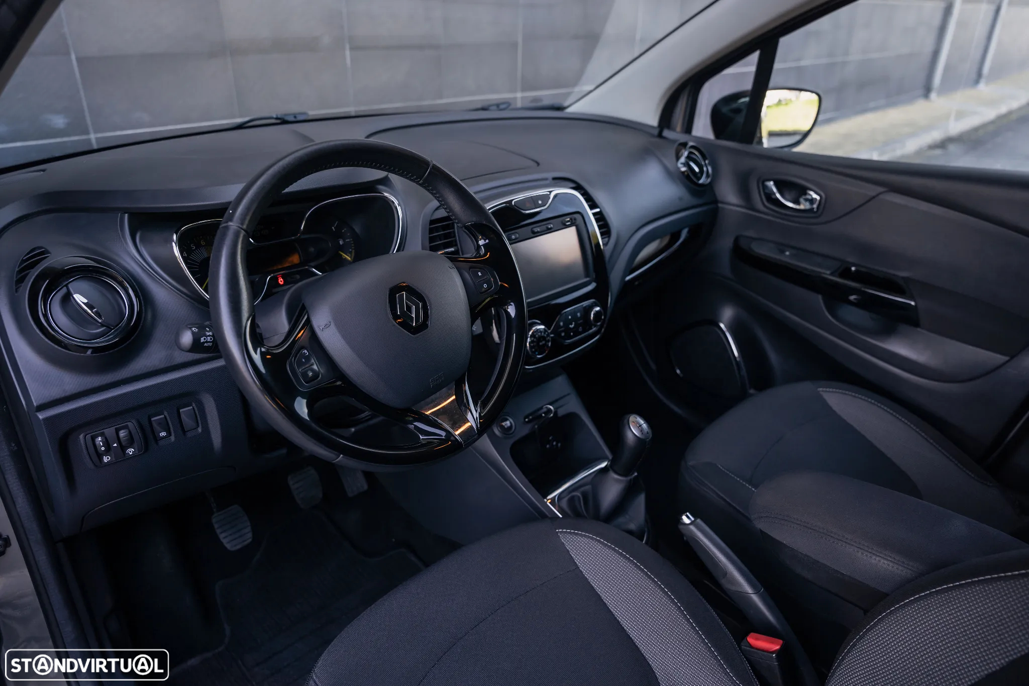 Renault Captur 0.9 TCE Exclusive - 29