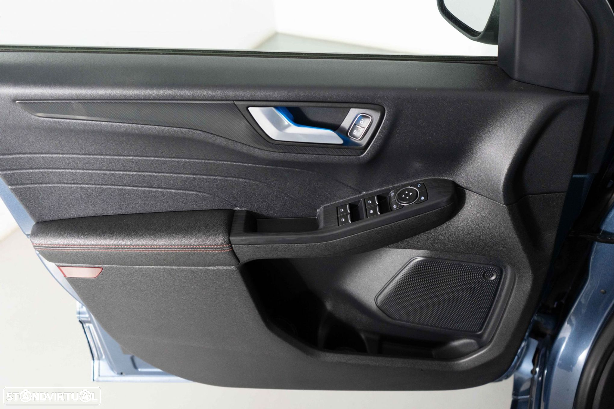 Ford Kuga - 17