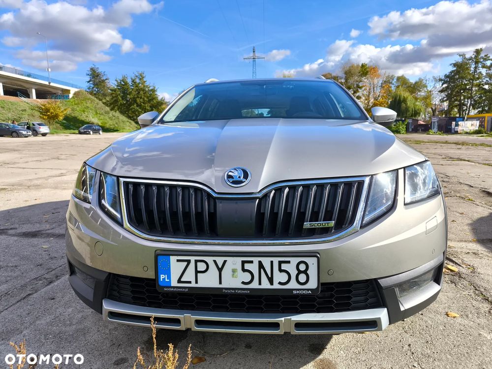 Skoda Octavia ver-combi-2-0-tdi-dsg-4x4-scout - 3