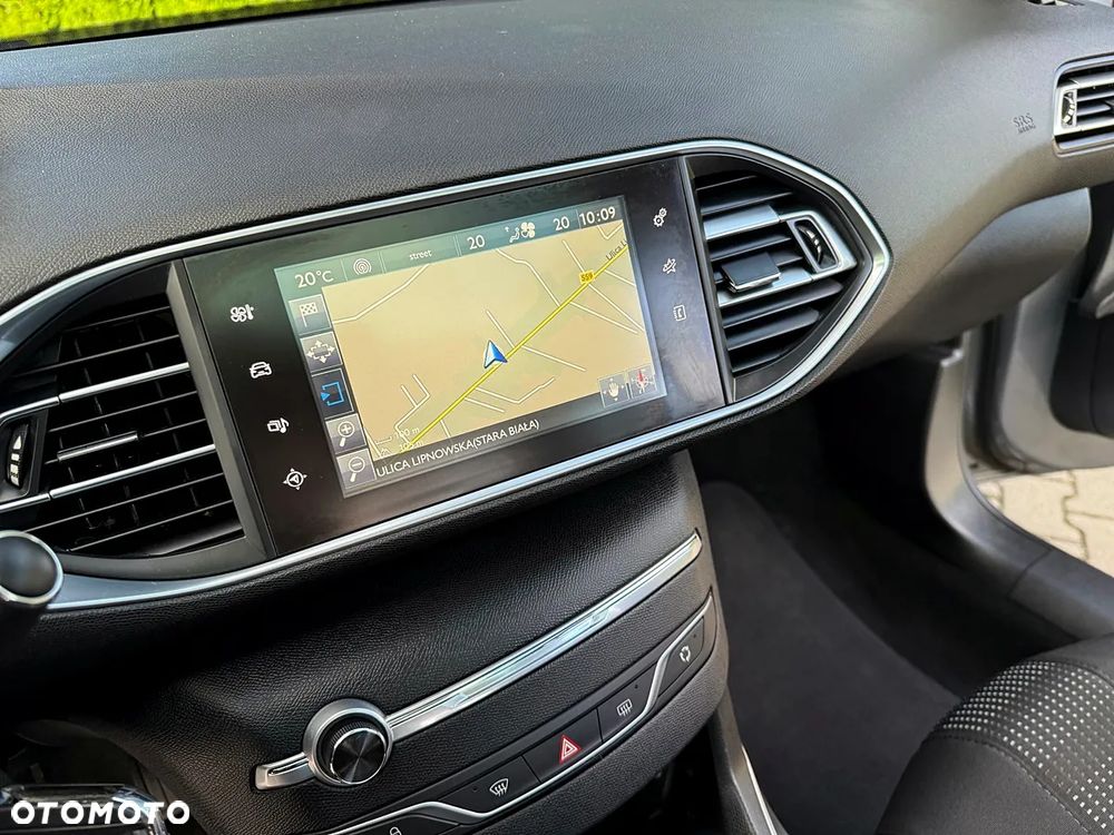 Peugeot 308 SW 1.6 BlueHDi Allure S&S - 20