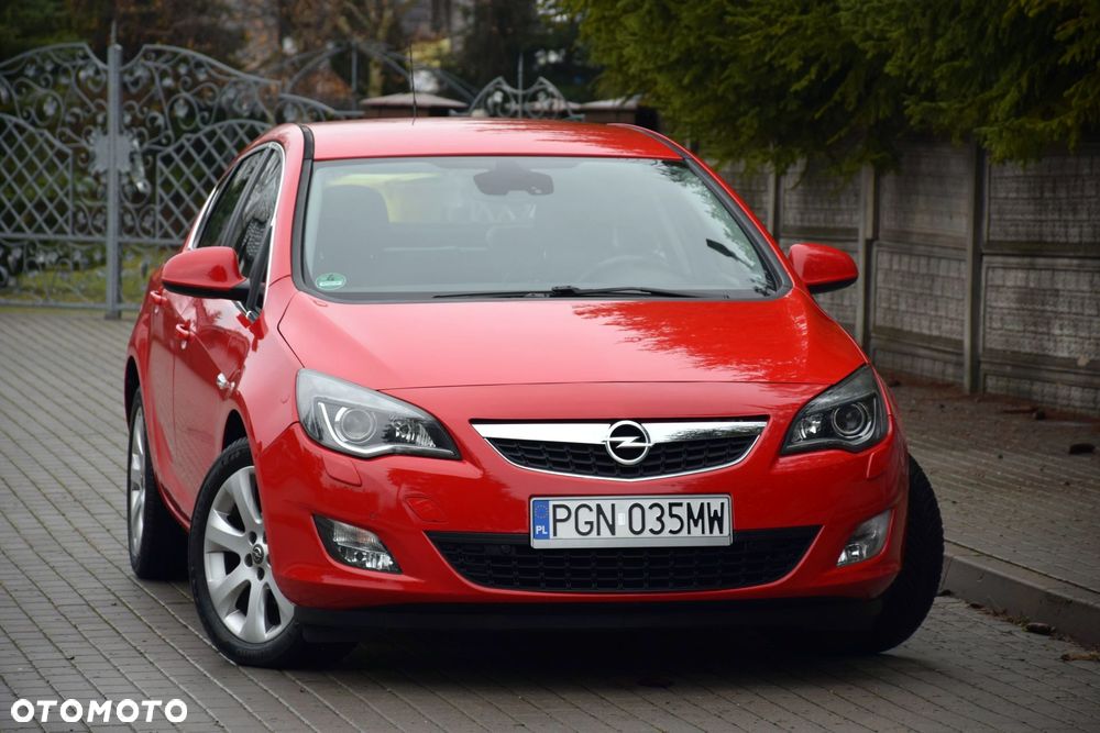 Opel Astra 1.6 Automatik Cosmo - 2
