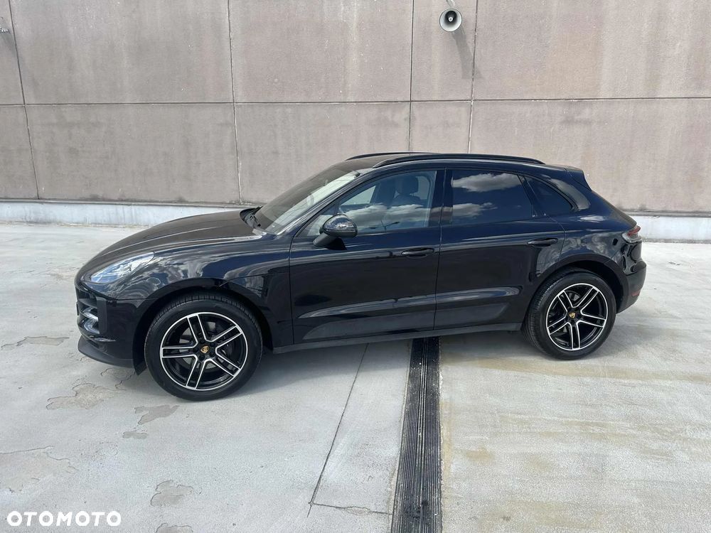 Porsche Macan Standard - 2