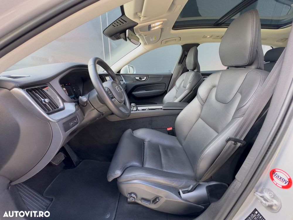VOLVO XC60 2022 — imagine 11