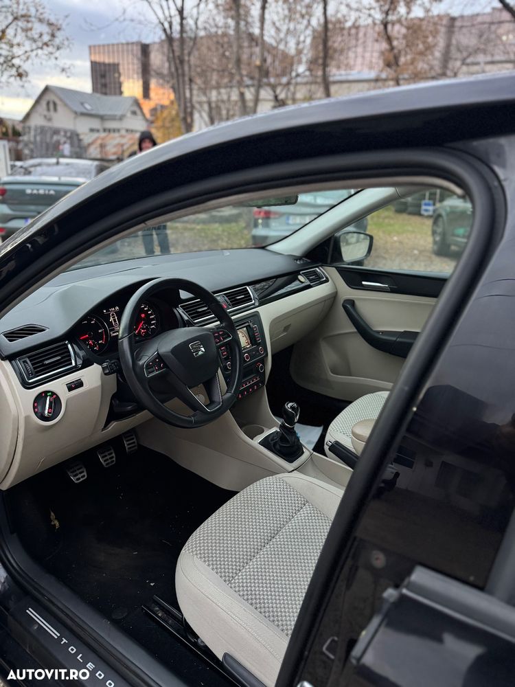 Volkswagen Golf 1.6 TDI DPF BMT Highline - 7