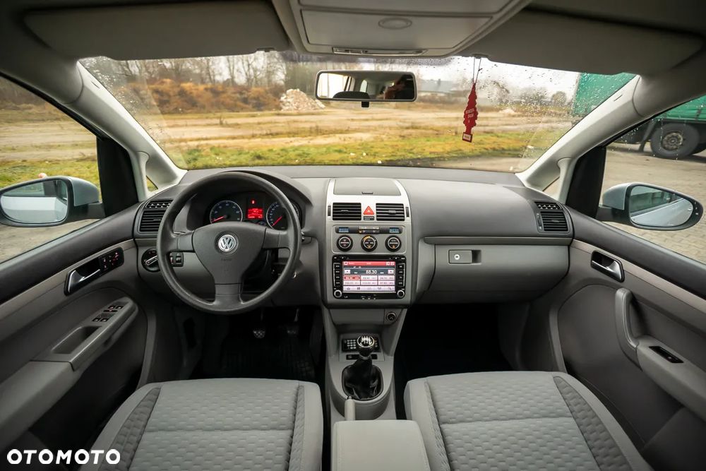 Volkswagen Touran 1.4 TSI Comfortline - 29