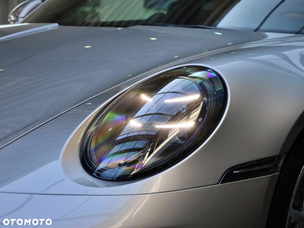 Porsche 911 - 28