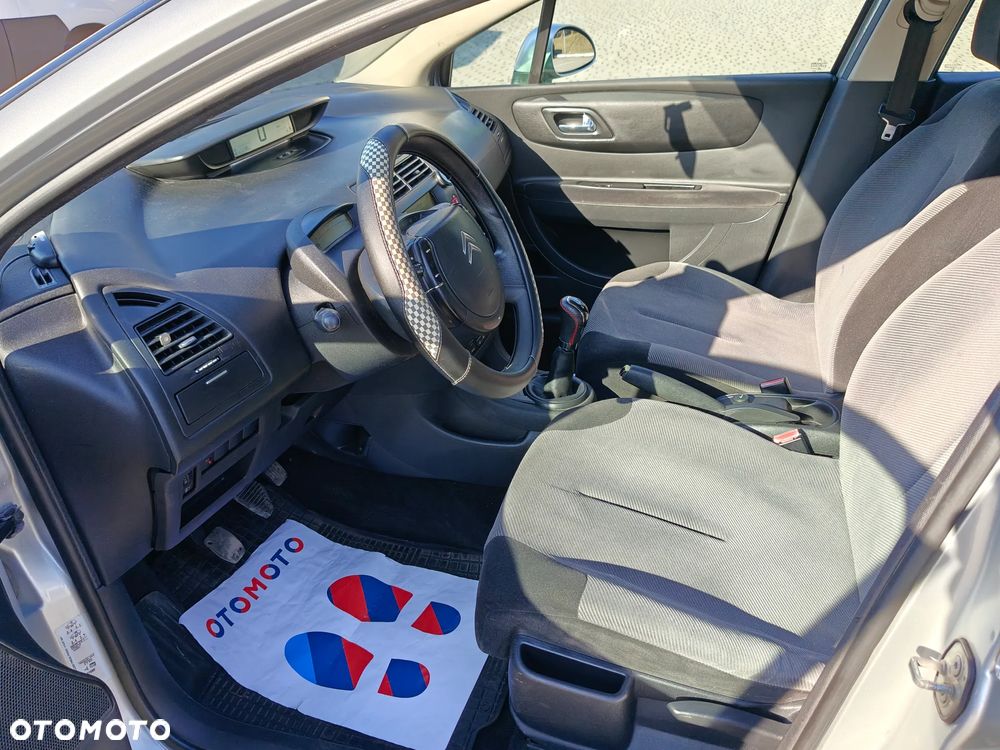 Citroën C4 1.4 16V Impress - 7